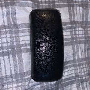 OSCAR DE LA RENTA glasses